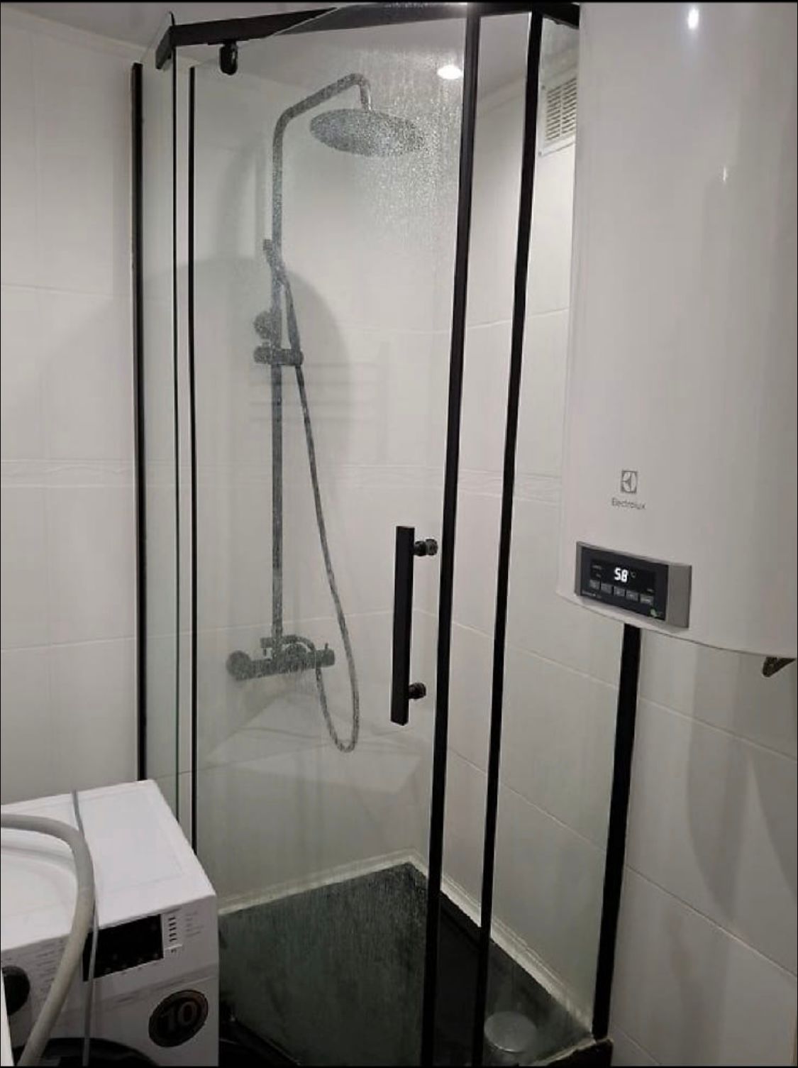 Liveno dušas kabīne + dušas paliknis