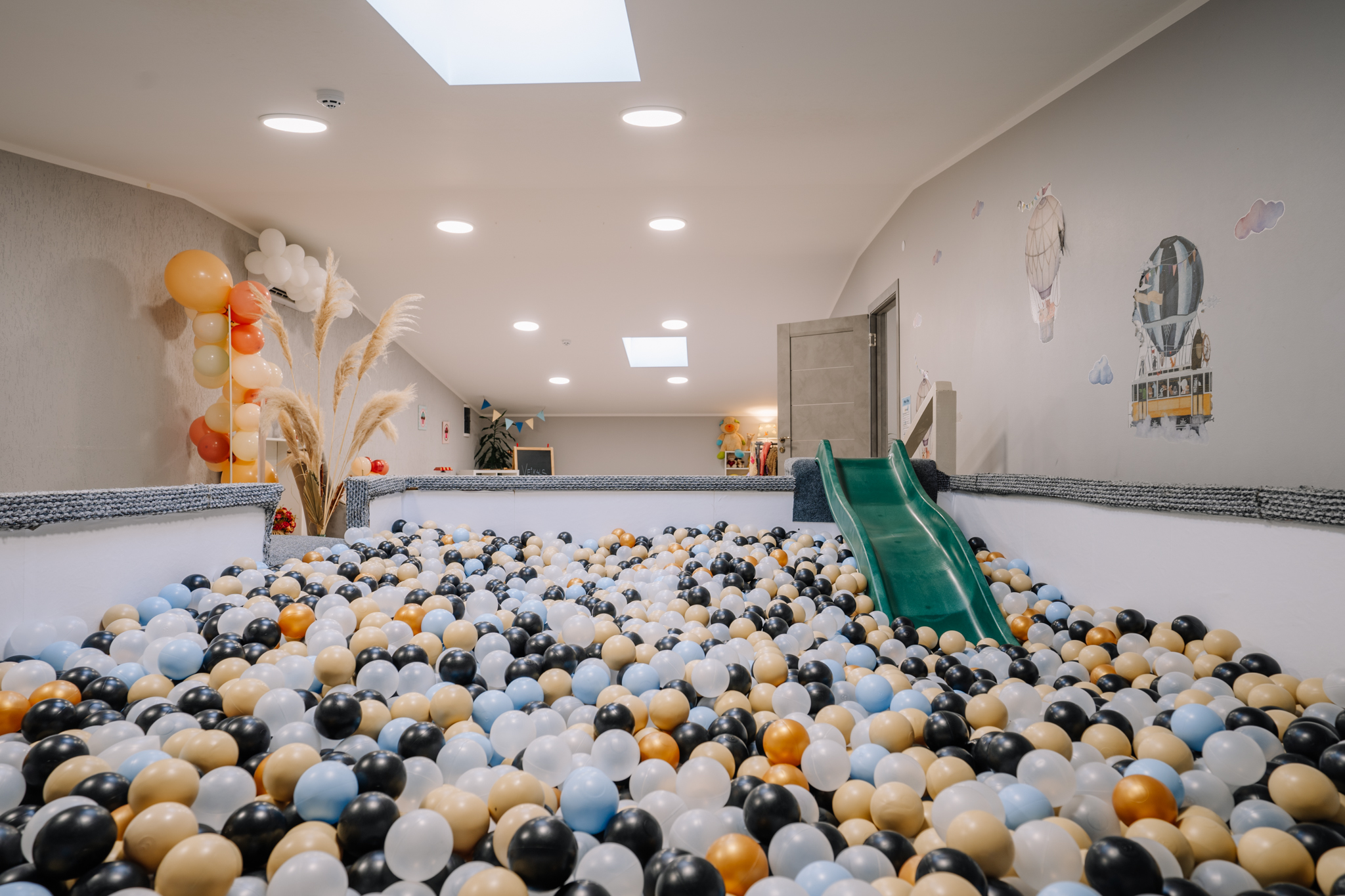 Pārdod ballīšu un svinību telpu Mika Pika Valmierā