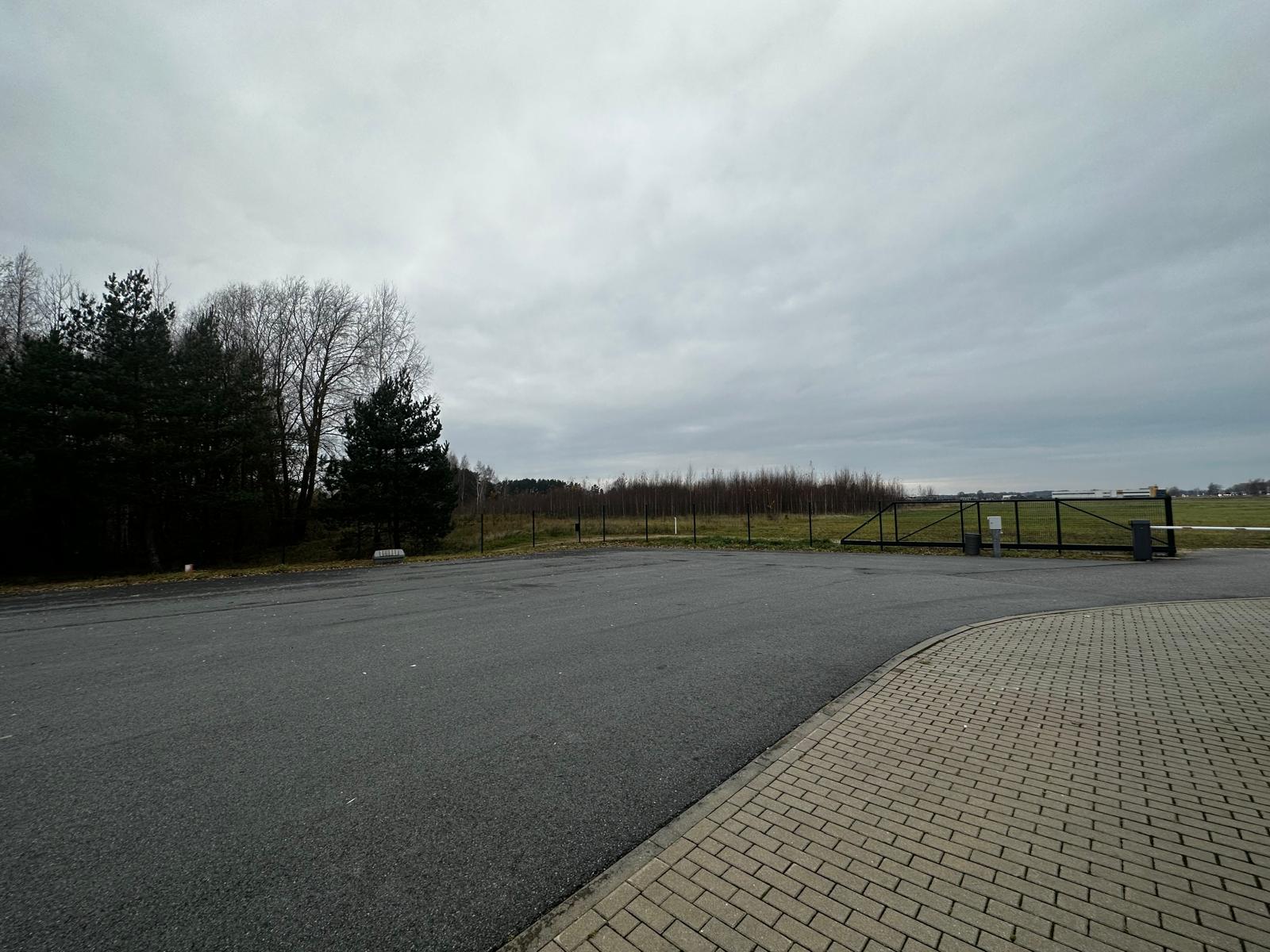 Jaunas modernas komerc telpas biroju , ražošanas kompleksu Ādaži , Emsiņi,