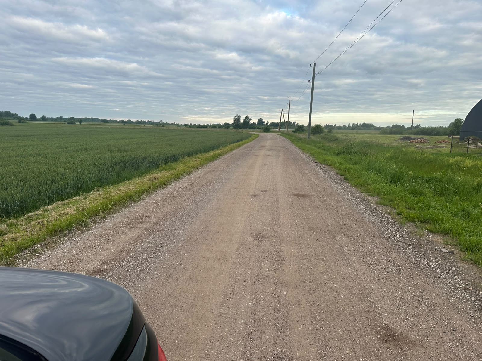 PĀRDOŠANĀ IENĀKUMUS NESOŠS INDUSTRIĀLAIS KOMPLEKSS PIE SALDUS